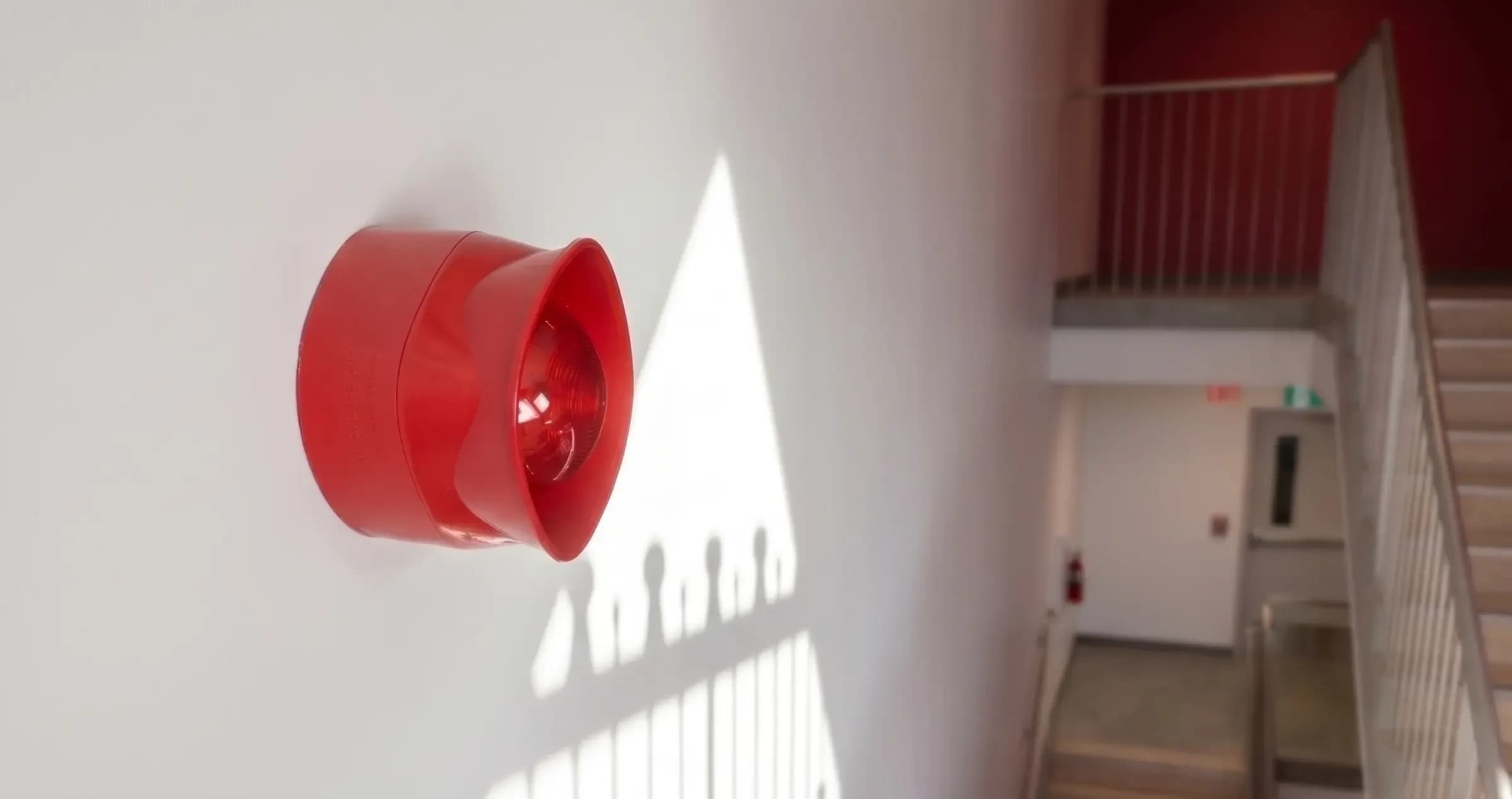 Adreslenebilir Yangın Alarm Sistemleri için LED Duvar Tipi Siren ve Flaşör.jpg